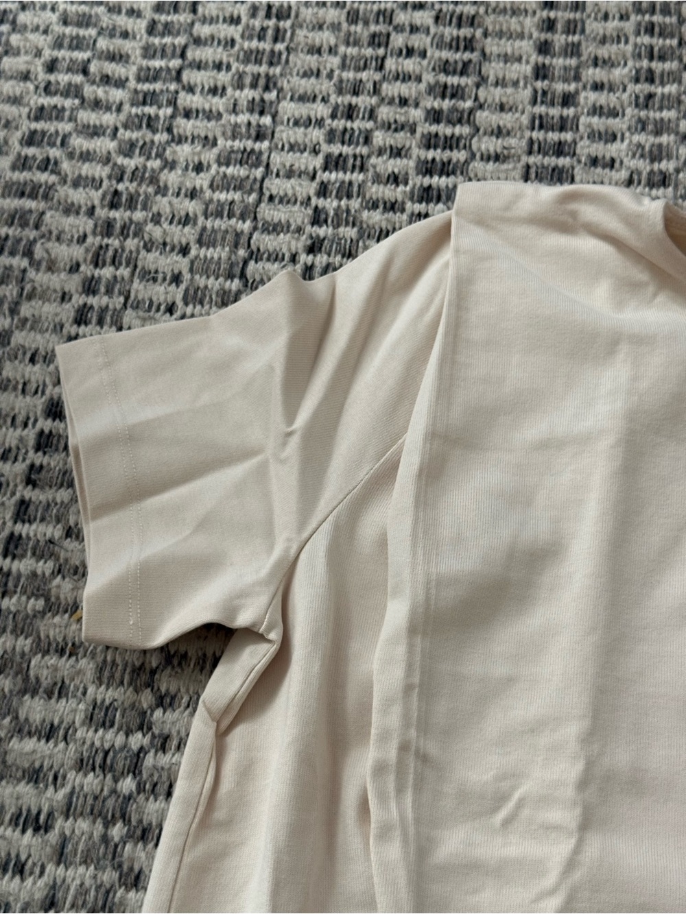 NWT Sezane Short Sleeve Tee in blush size M - Picture 2 of 4
